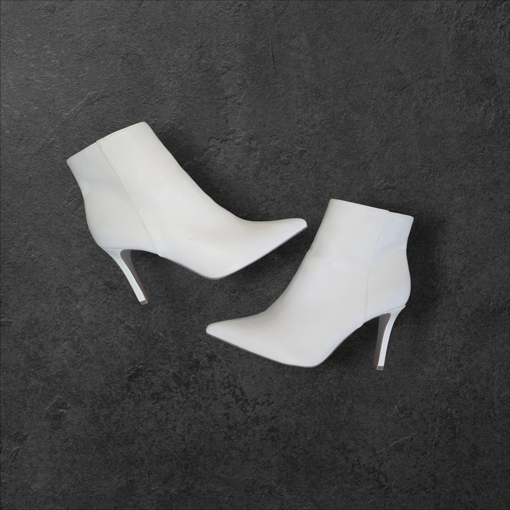 White Western Boho Stiletto Ankle Boots Inside Zip Size 8.5 Party Rodeo Bridal